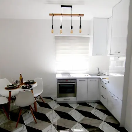 Cvijetna Oaza Apartment Trebinje